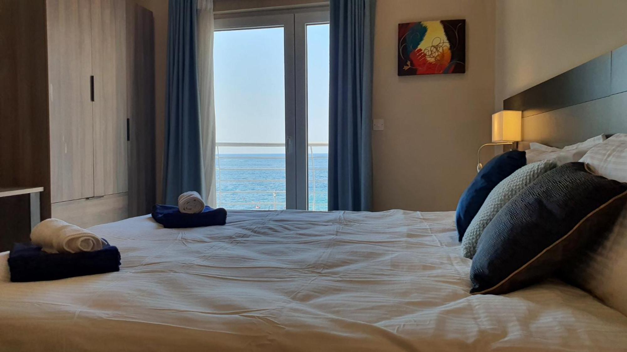 Bay Square Apartments San Pawl il-Baħar Kültér fotó